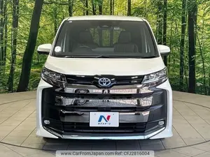 Toyota Noah 2022 Pearl