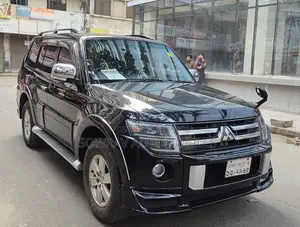 Mitsubishi Pajero 2006 Black