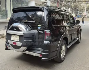 Mitsubishi Pajero 2006 Black