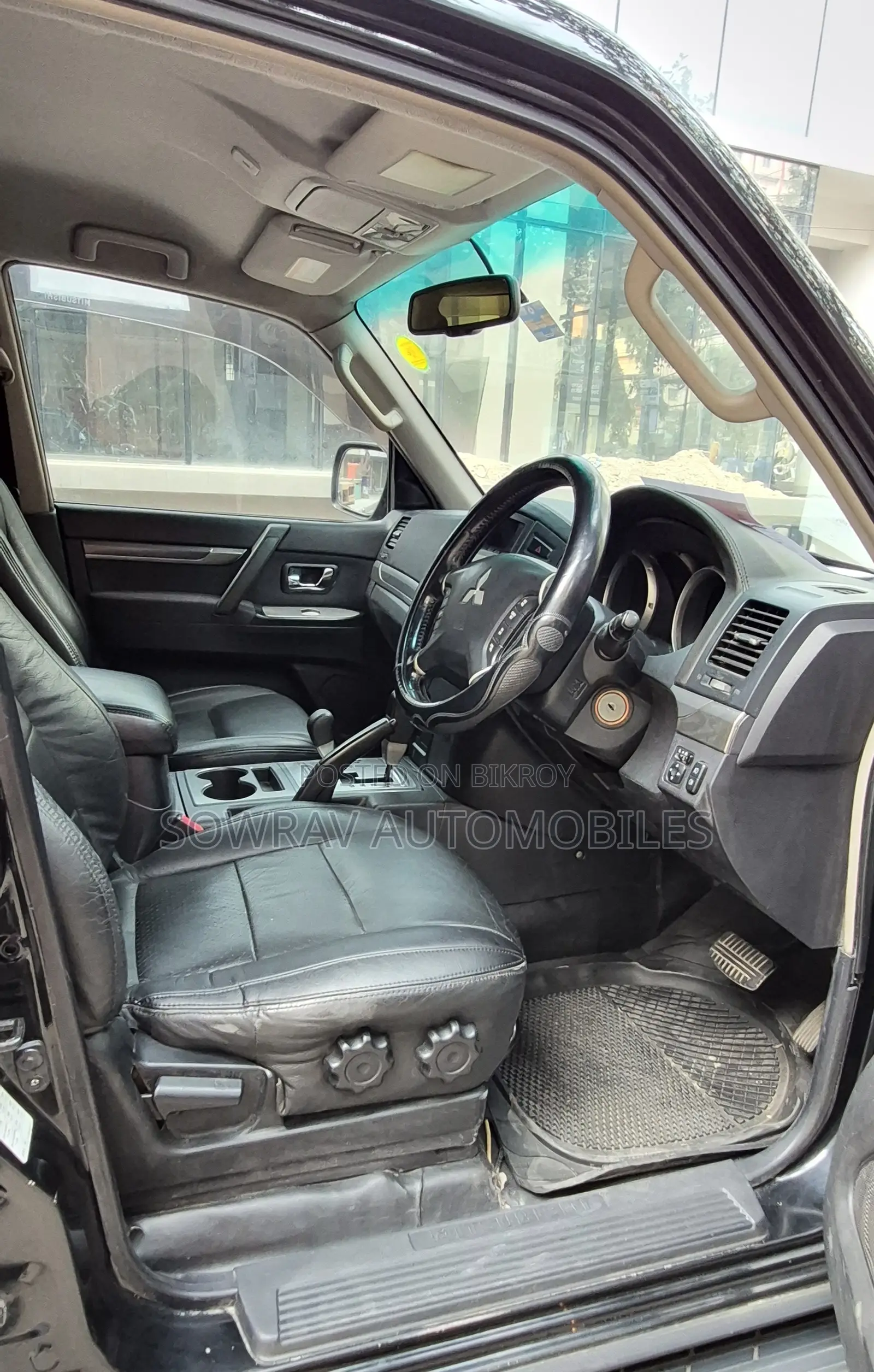 Mitsubishi Pajero 2006 Black