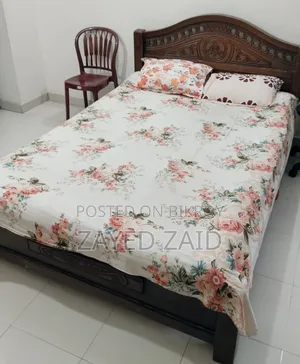হেভি-ডিউটি সলিড কাঠের বিছানা তোশক সহ