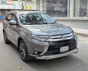 Mitsubishi Outlander 2017 Gray