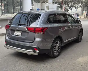 Mitsubishi Outlander 2017 Gray