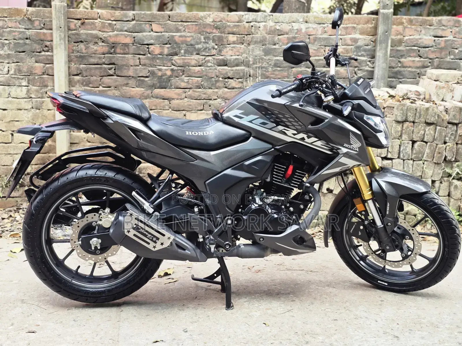Honda Hornet 2025 Gray