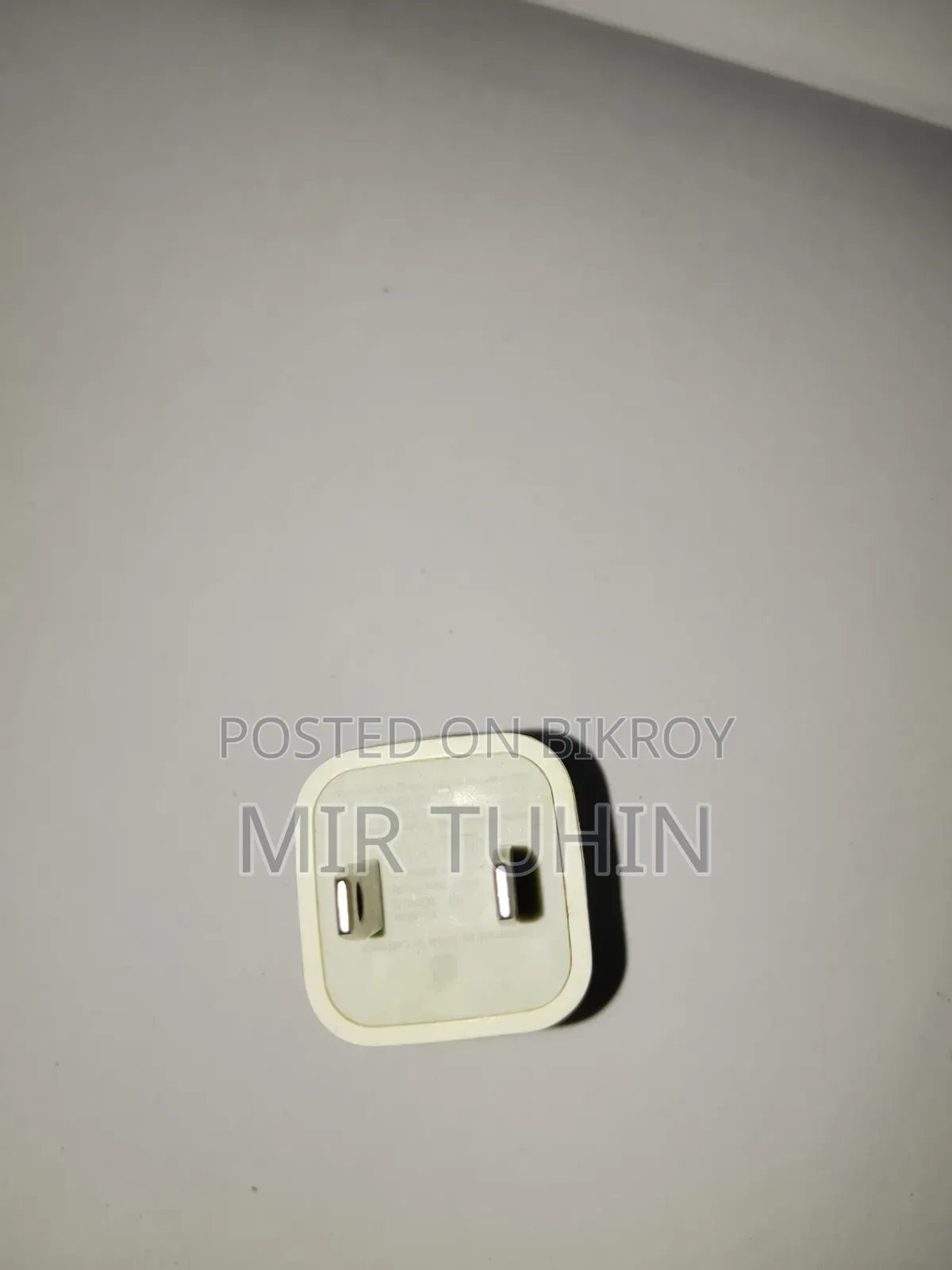 Apple 5w Adaptor For iPhone 6, 7, 8, X, Xs
