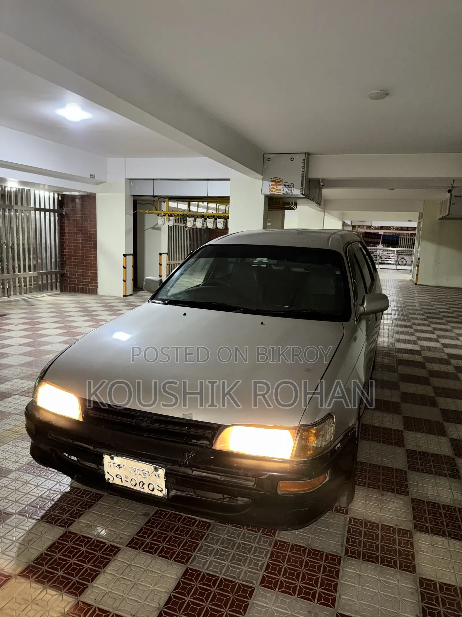 Toyota Corolla Hatchback 1999 Silver