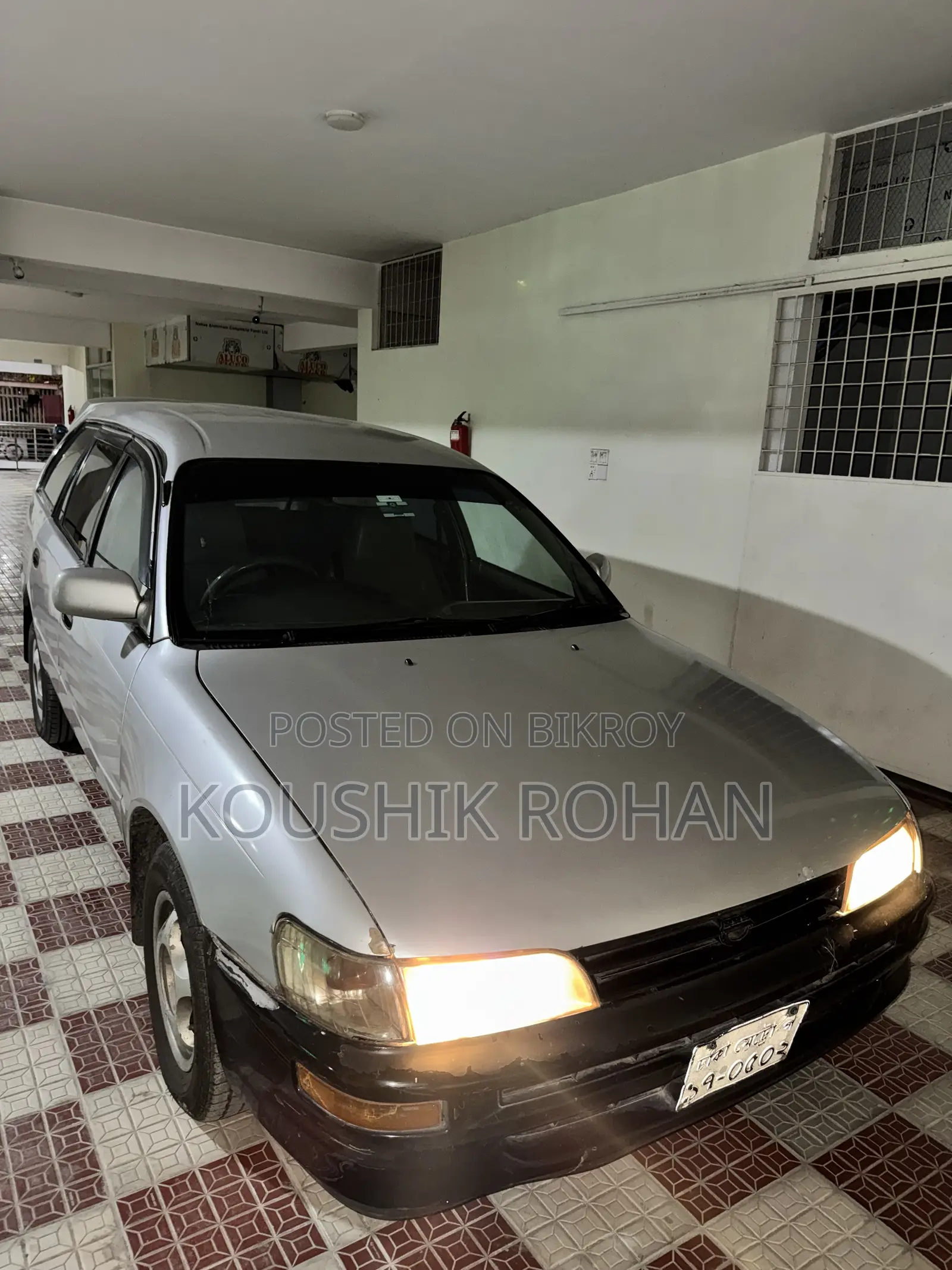 Toyota Corolla Hatchback 1999 Silver