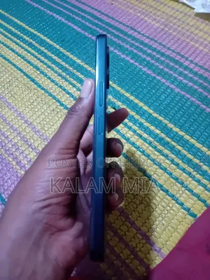 New Vivo Y04 128 GB Black