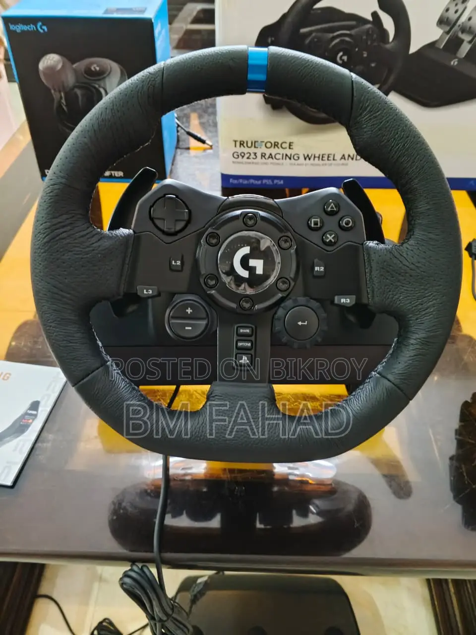 Logitech G923 ড্রাইভিং হুইল প্লেস্টেশন এবং পিসির জন্য