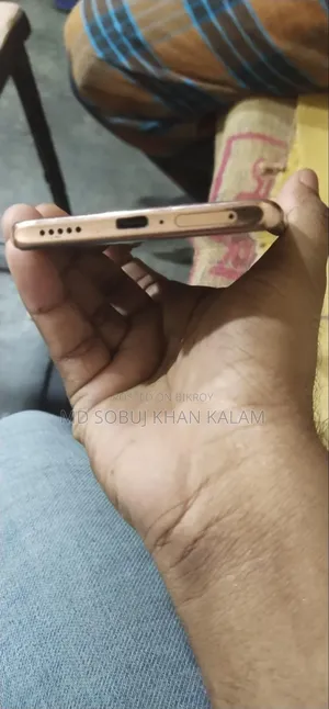 Vivo V40e 128 GB Gold