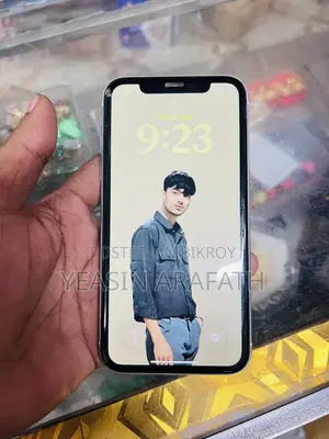 Apple iPhone 11 64 GB White