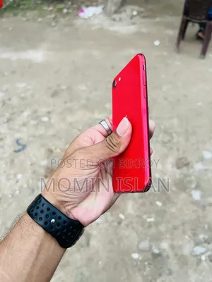 Apple iPhone SE (2020) 64 GB Red