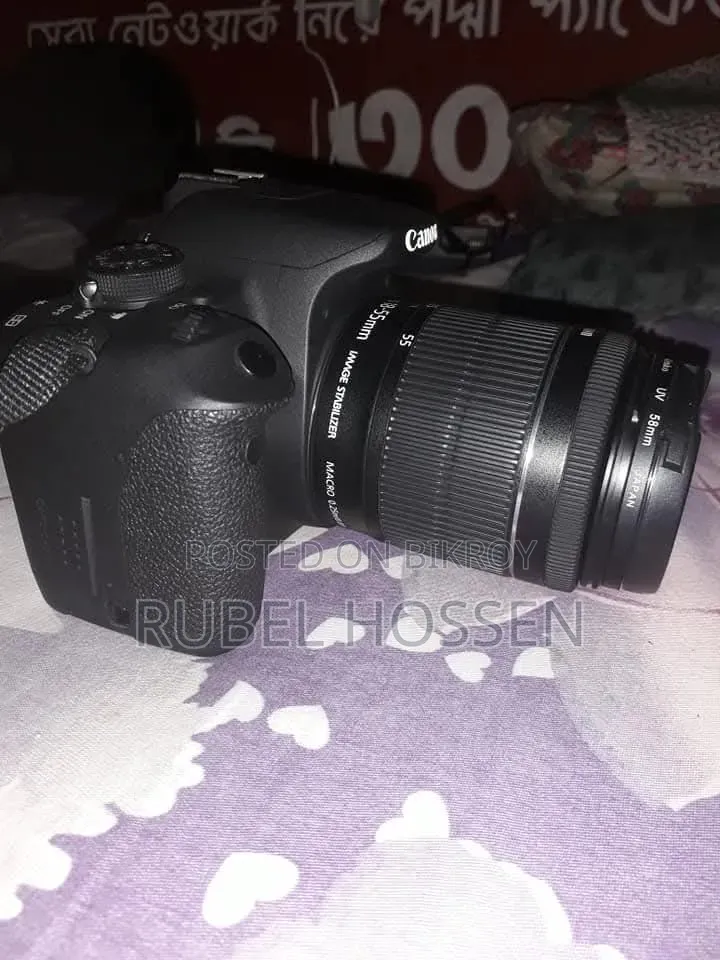 DSLLR Camera 700 D
