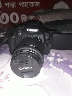 DSLLR Camera 700 D
