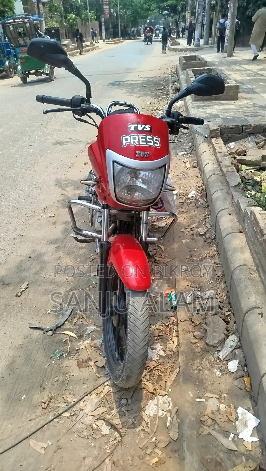 TVS Radeon 2022 Red