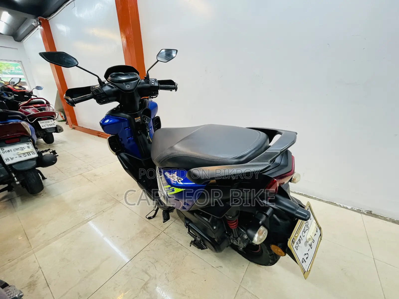 Yamaha 2022 Blue