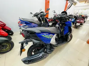 Yamaha 2022 Blue