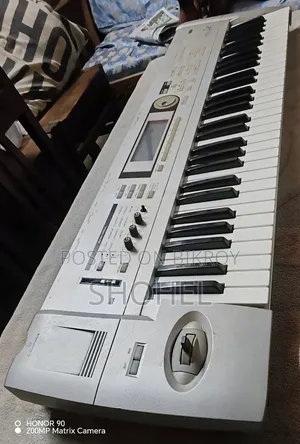 Korg Triton Le