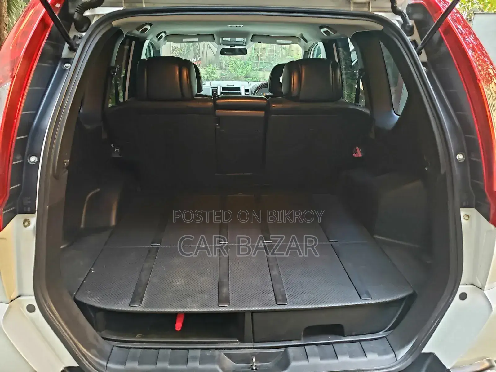 Nissan X-Trail 2.0 Petrol XE 2011 White