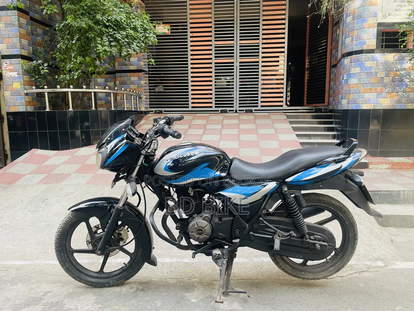 Bajaj Discover 150 2013 Black