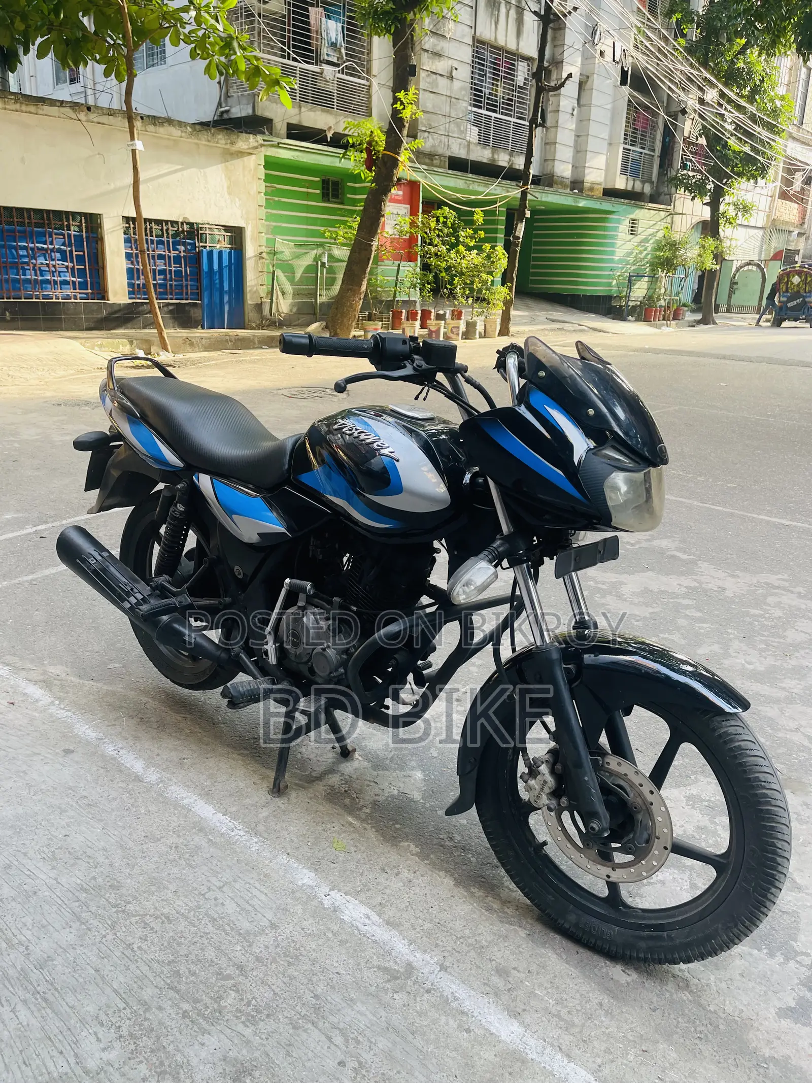 Bajaj Discover 150 2013 Black