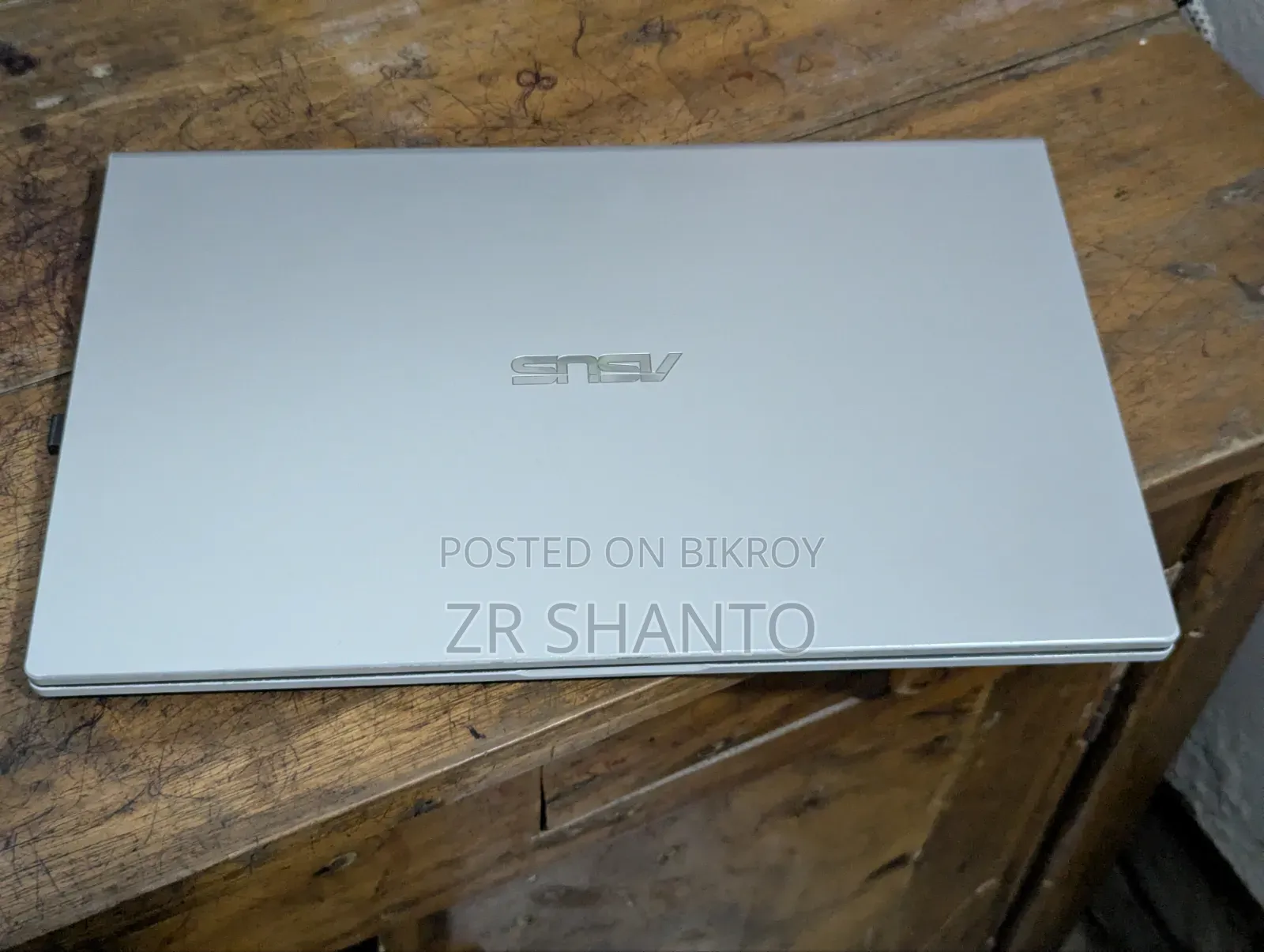 Laptop Asus VivoBook X540SA 8GB AMD Ryzen 7 SSD 512GB