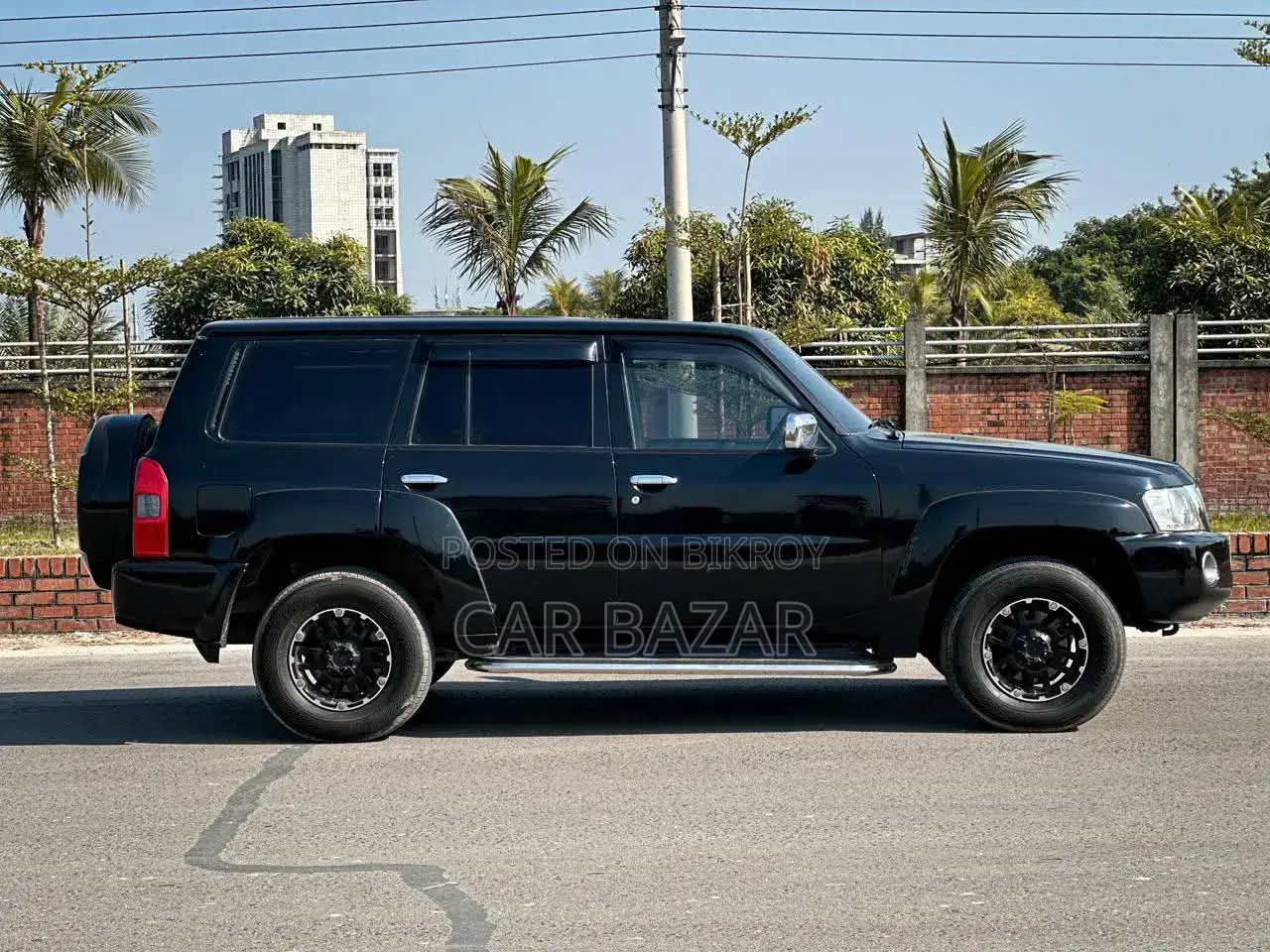 Nissan Patrol 2004 Black