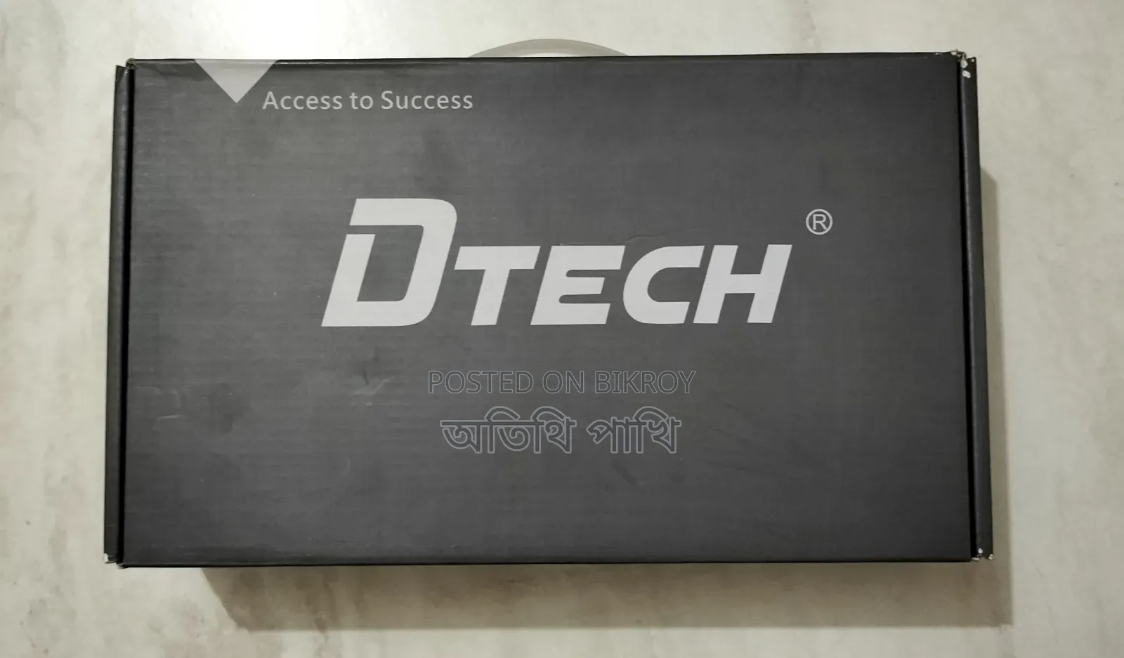 Urgent Sell: Brand New Dtech Hdmi Splitter (1 to 8) for Sale