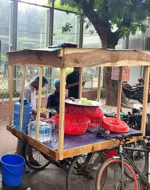 একটি ব্যানের উপরে ফুড কার্ট বিক্রি হবে।