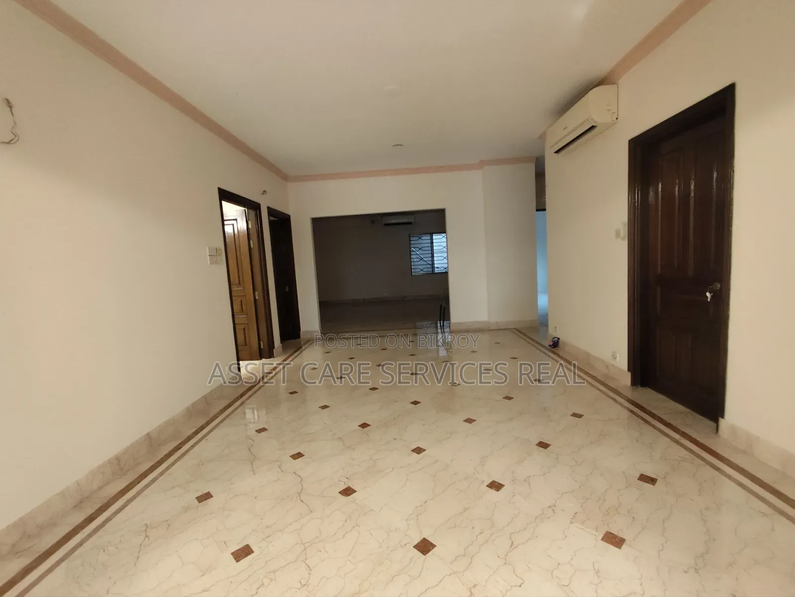 4bdrm Apartment in Gulshan for Rent