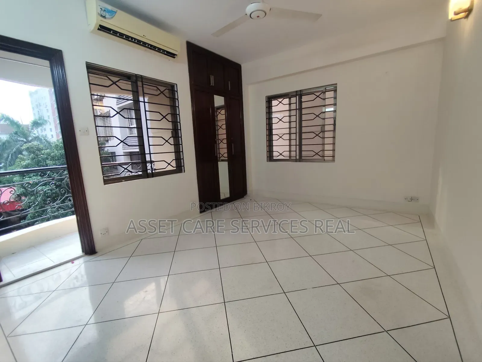 4bdrm Apartment in Gulshan for Rent