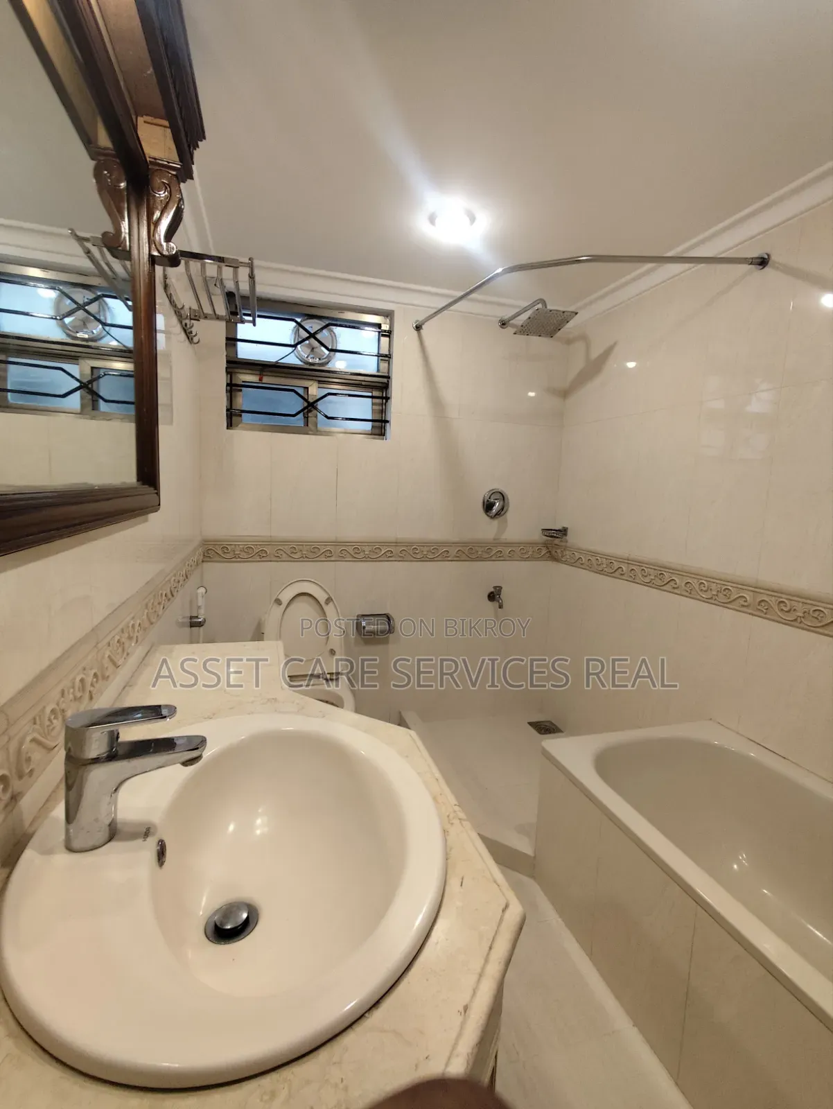 4bdrm Apartment in Gulshan for Rent