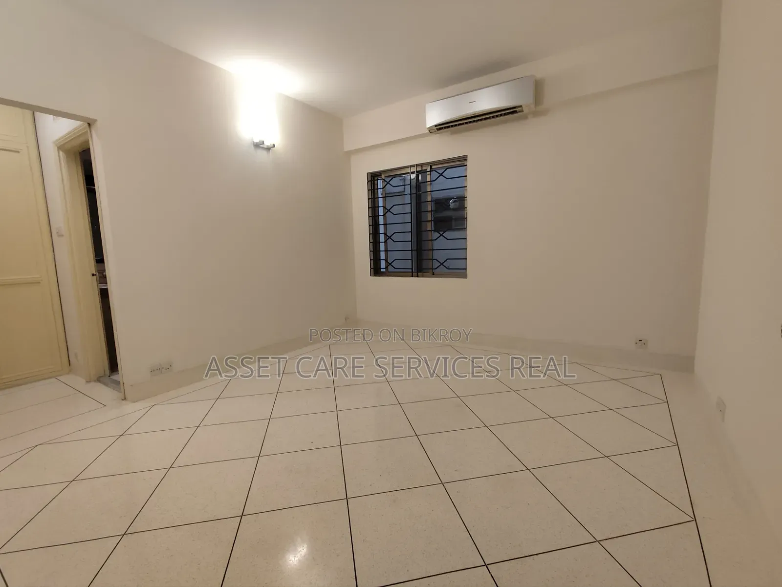 4bdrm Apartment in Gulshan for Rent