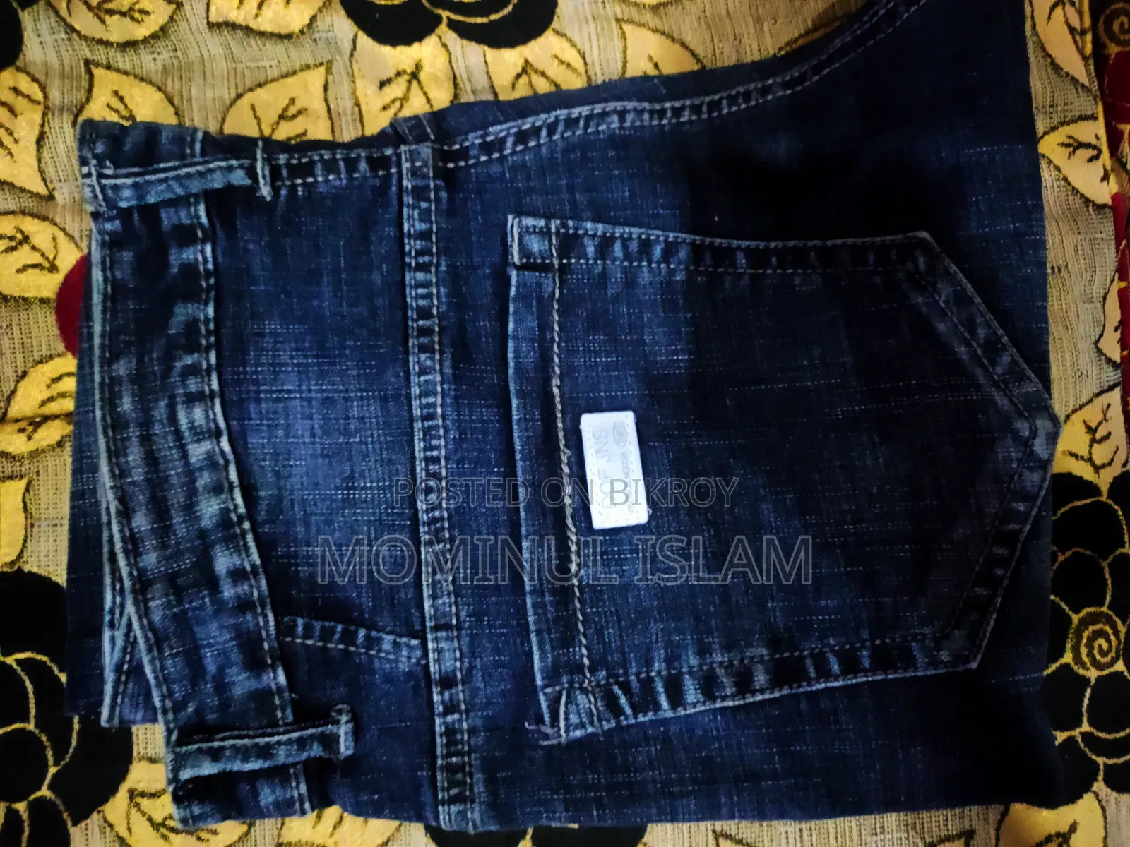 An attractive and durable denim jeans from the brand King Jns