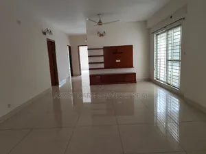4bdrm Apartment in Banani for Rent