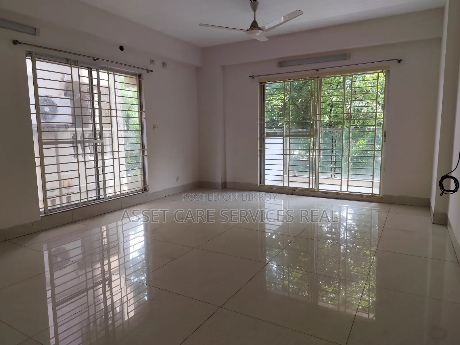 বনানীতে ৪ বেডরুমের অ্যাপার্টমেন্ট ভাড়ার জন্য