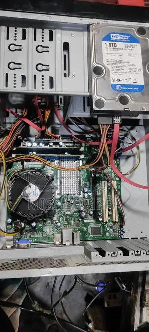 Desktop Computer 4GB Intel HDD 1T