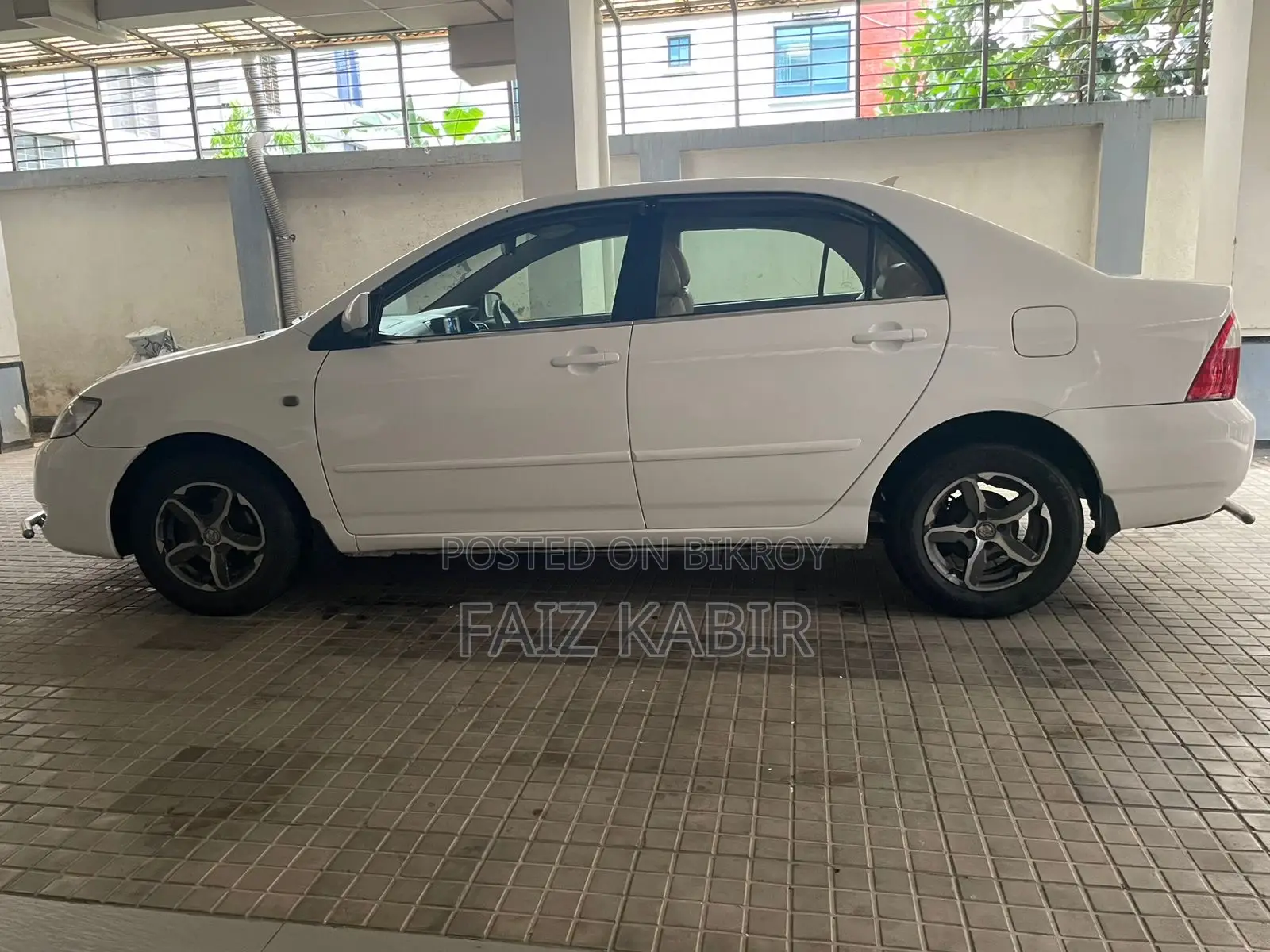 Toyota Corolla 2005 White