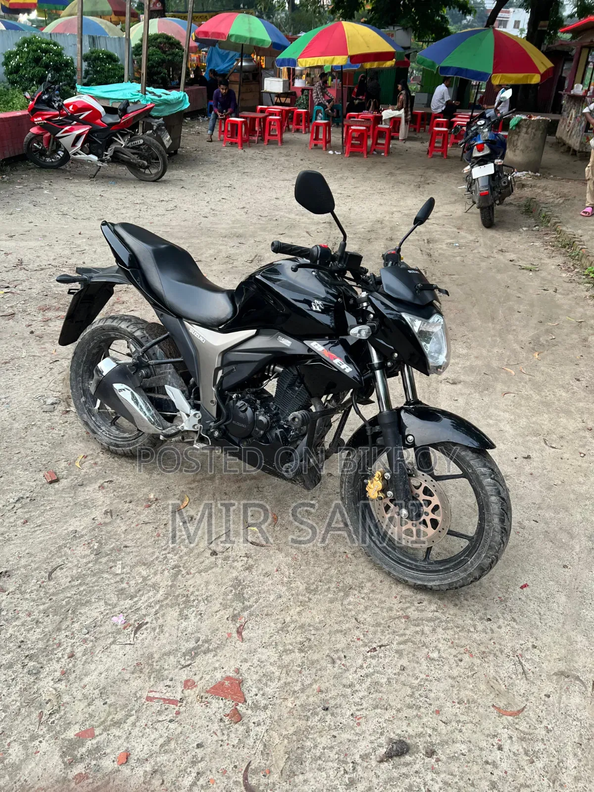 সুজুকি জিক্সার মনোটোন ২০২৩ ব্ল্যাক