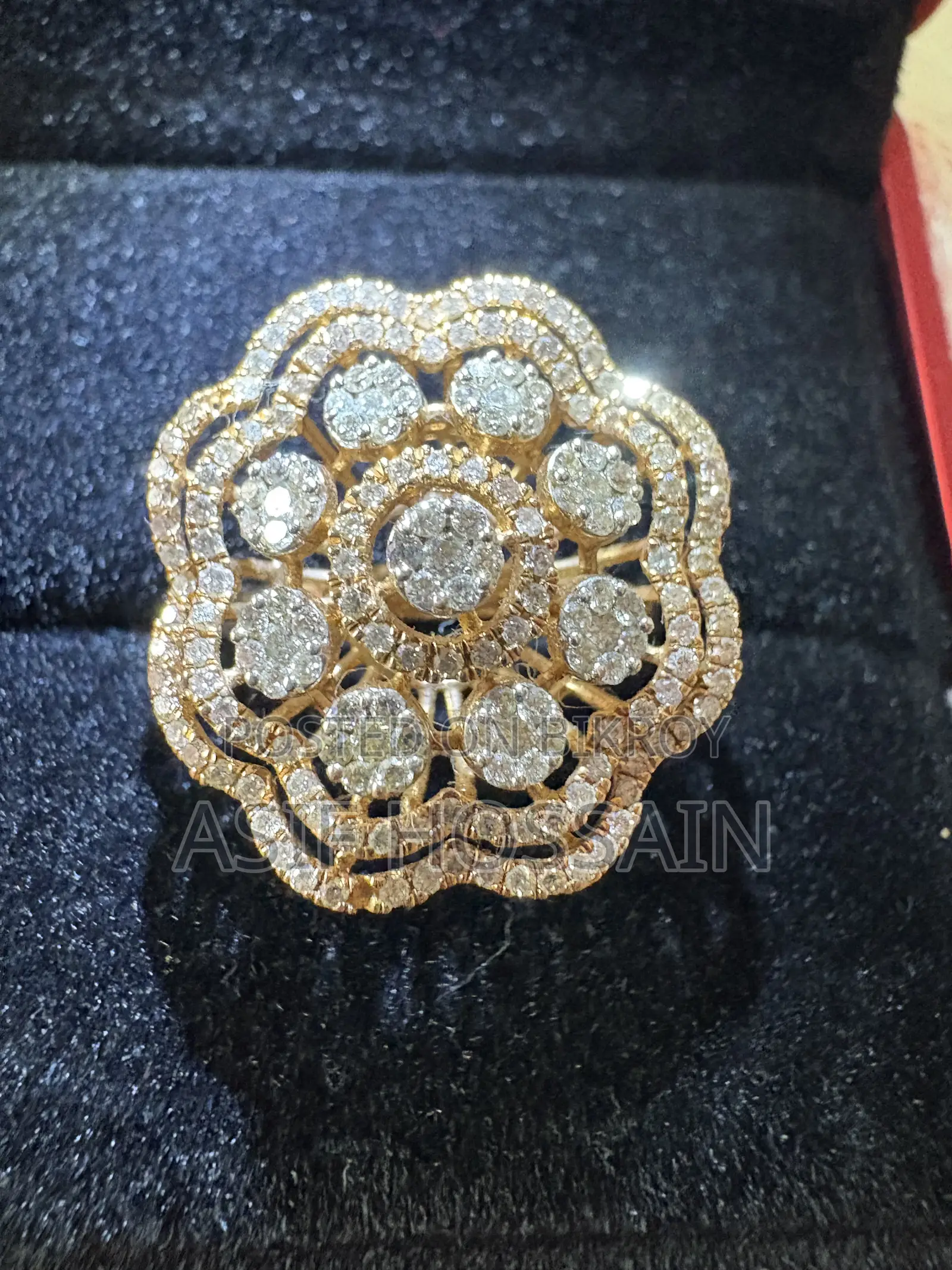 Diamonds Ring