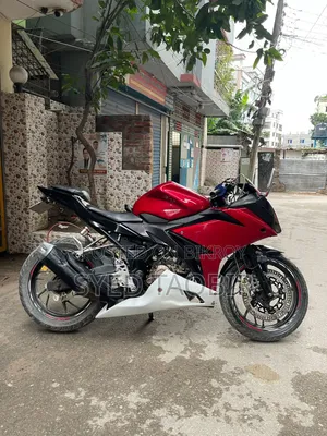 Honda CBR 2017 Red
