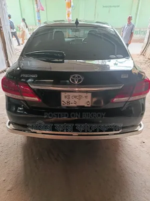 Toyota Premio 2018 Black