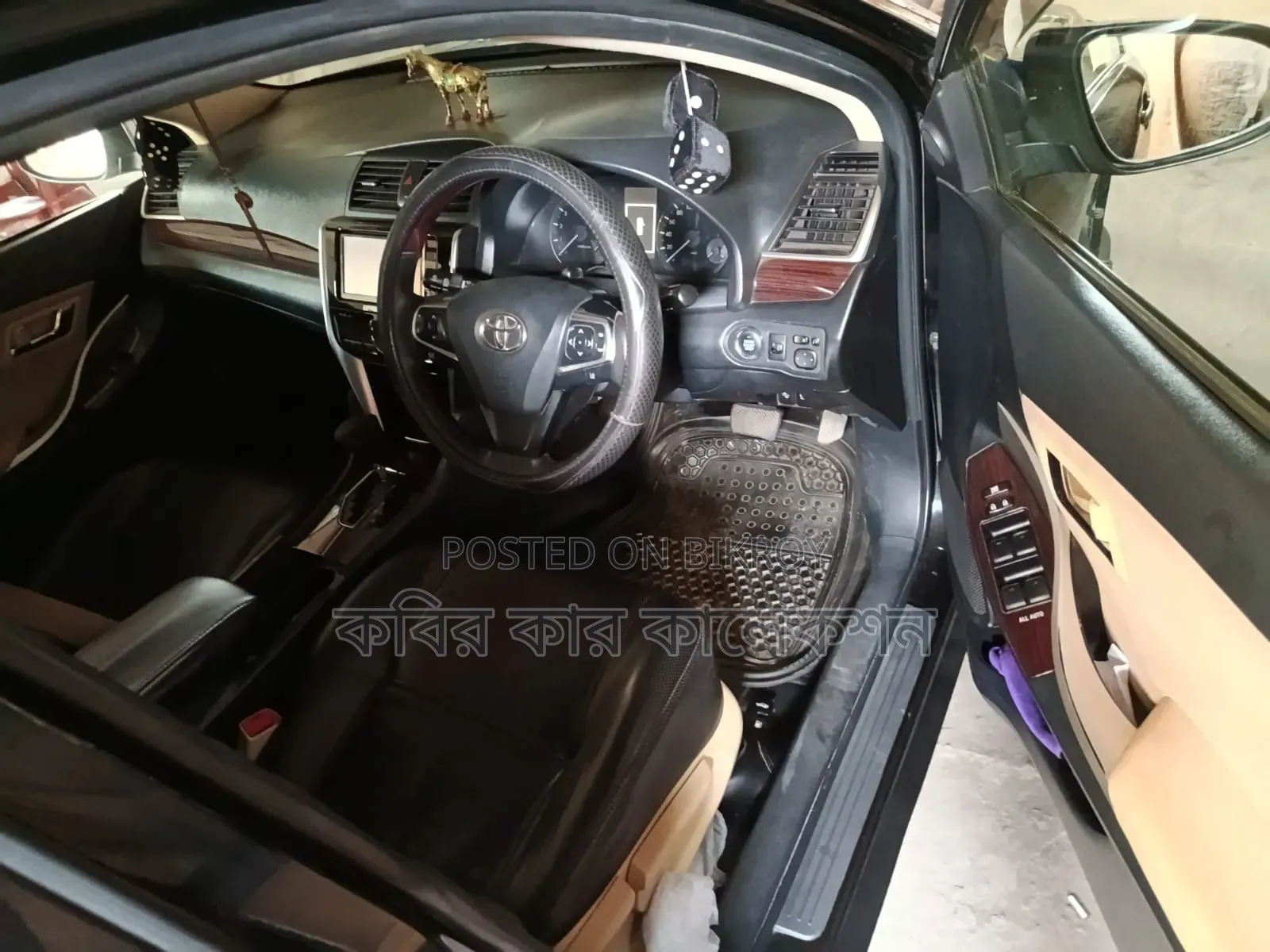 Toyota Premio 2018 Black