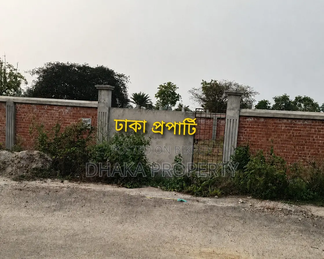 Corner 5 Katha South/West at Sector-15