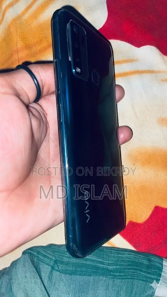 Vivo Y50 128 GB Black