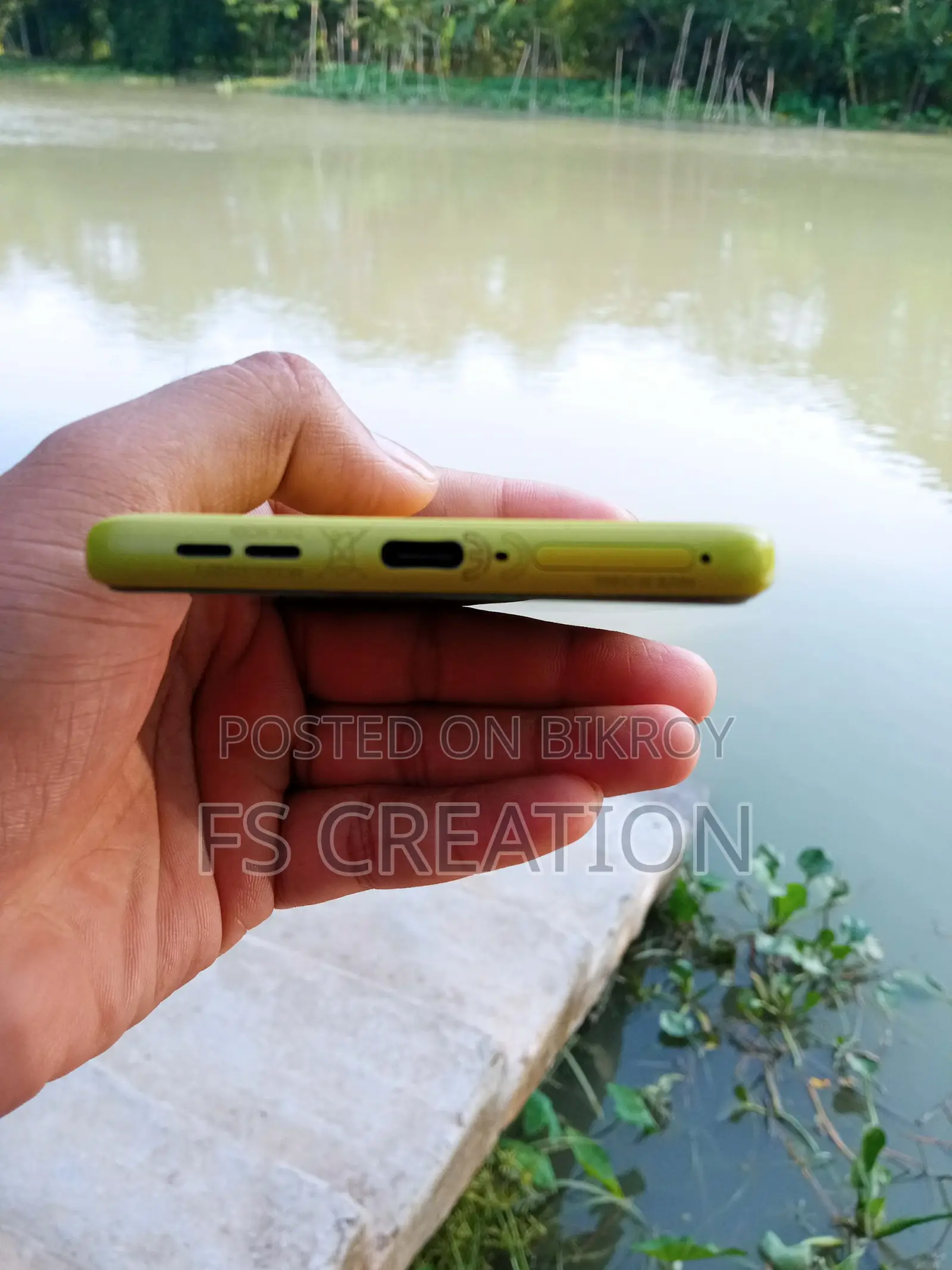 Motorola Moto G85 256 GB Green