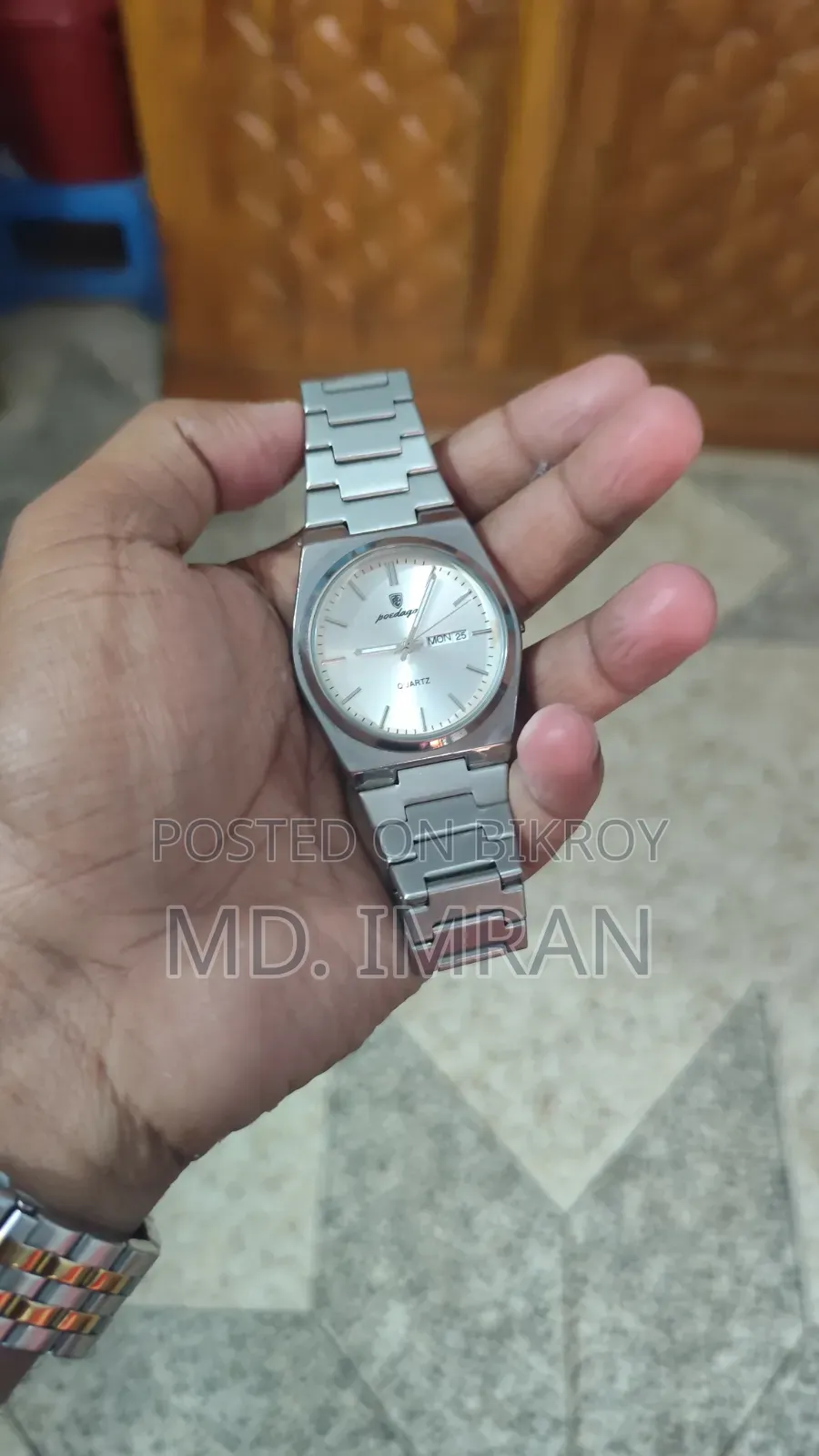 Poedagar Watch