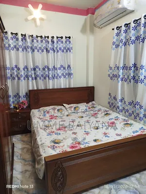 5.5ft by 7ft Bed and Side Box