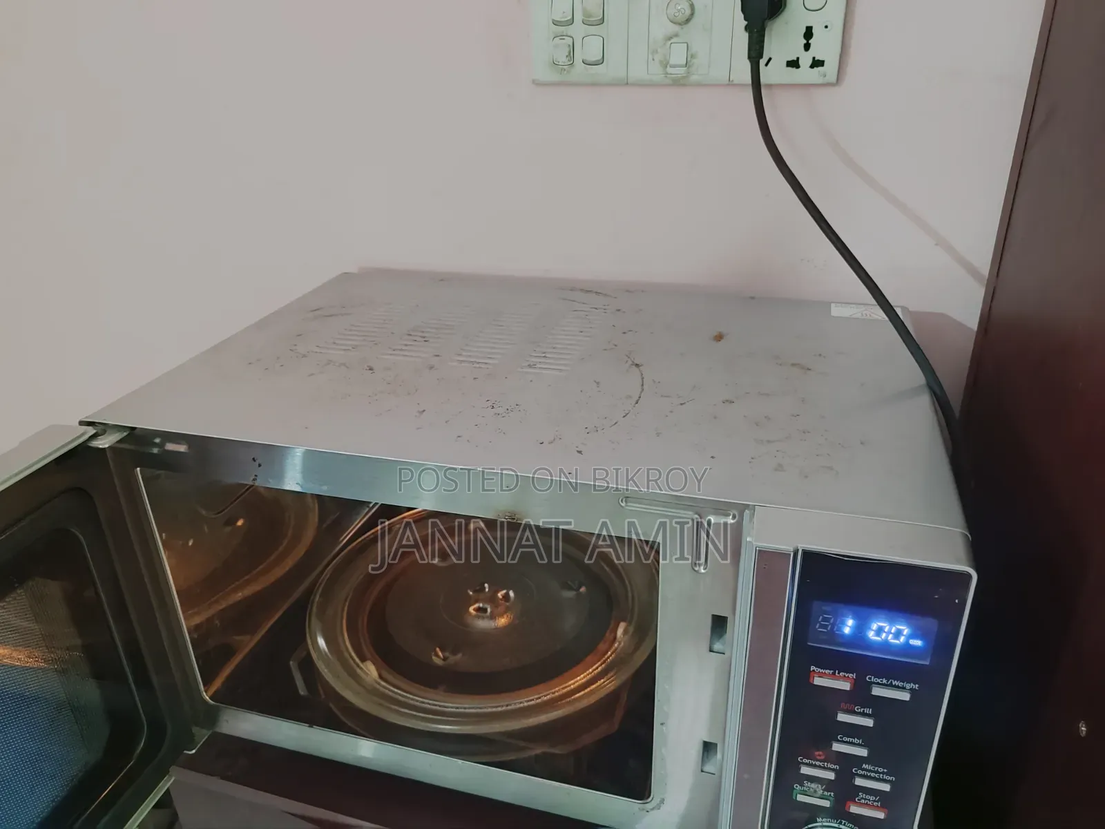 Walton 20 L Convection Microwave Oven