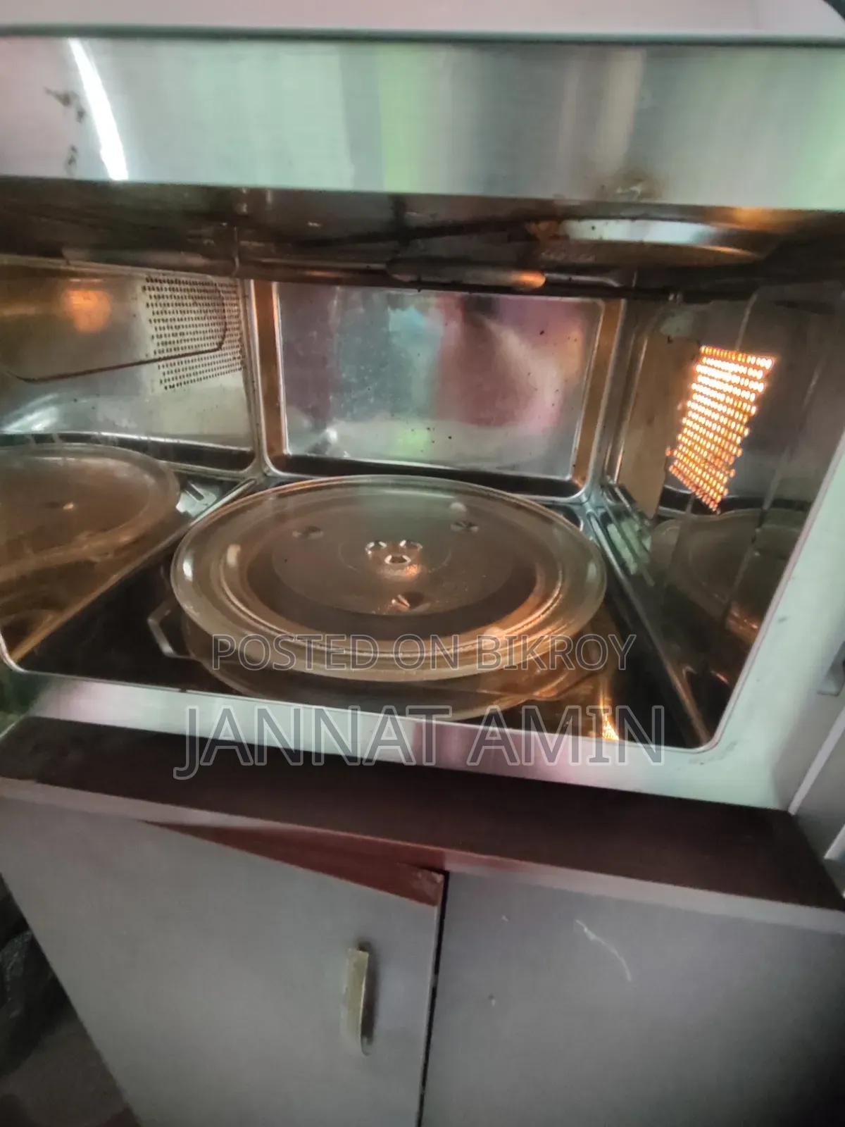 Walton 20 L Convection Microwave Oven